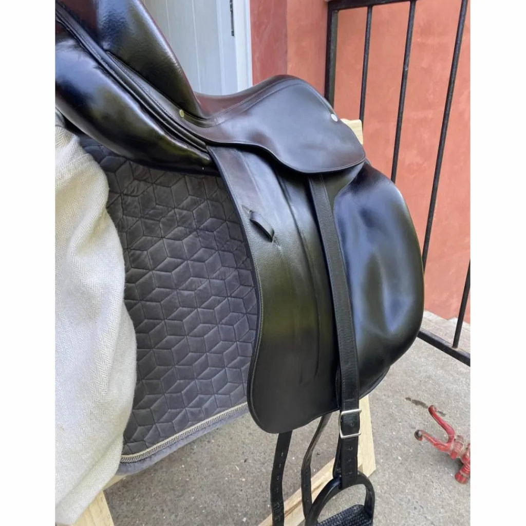 Selle de dressage*Hermes Clearance