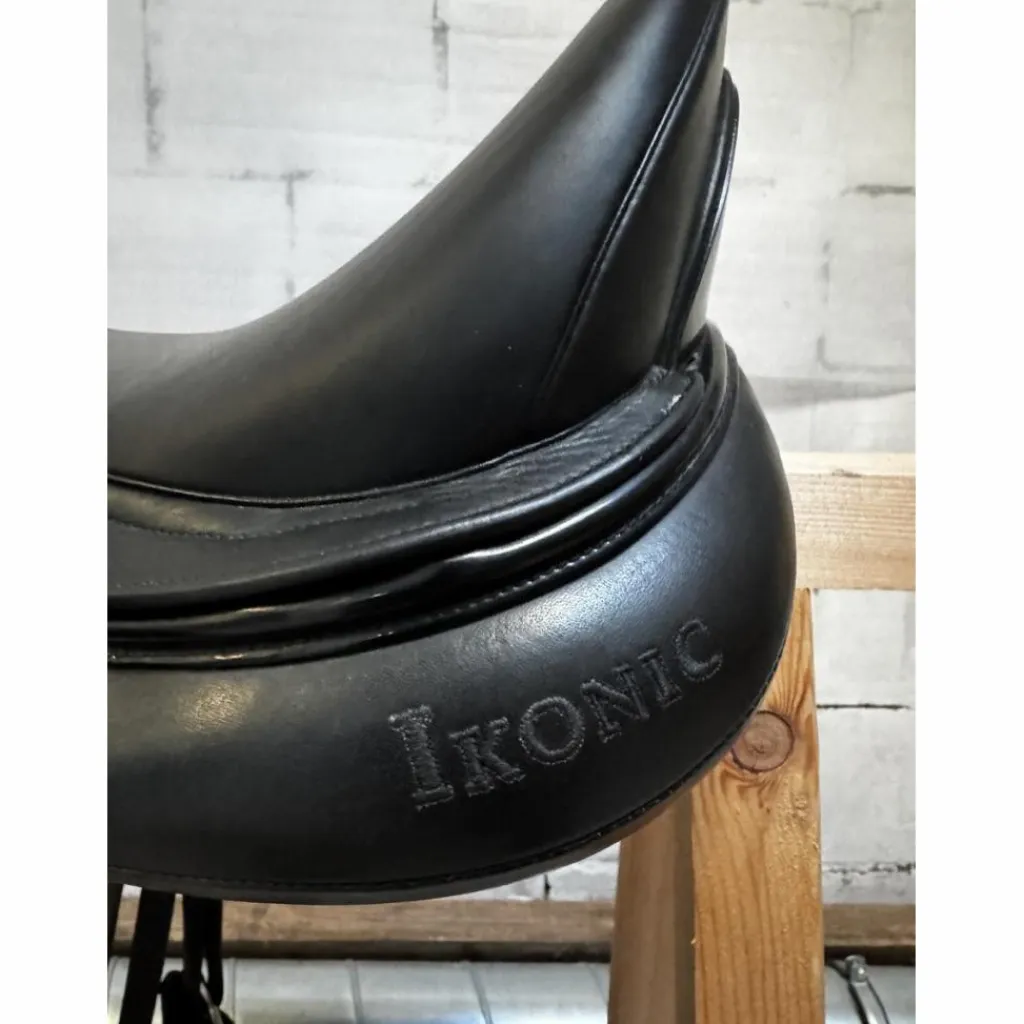 Ikonic Selles De Dressage>Selle de dressage