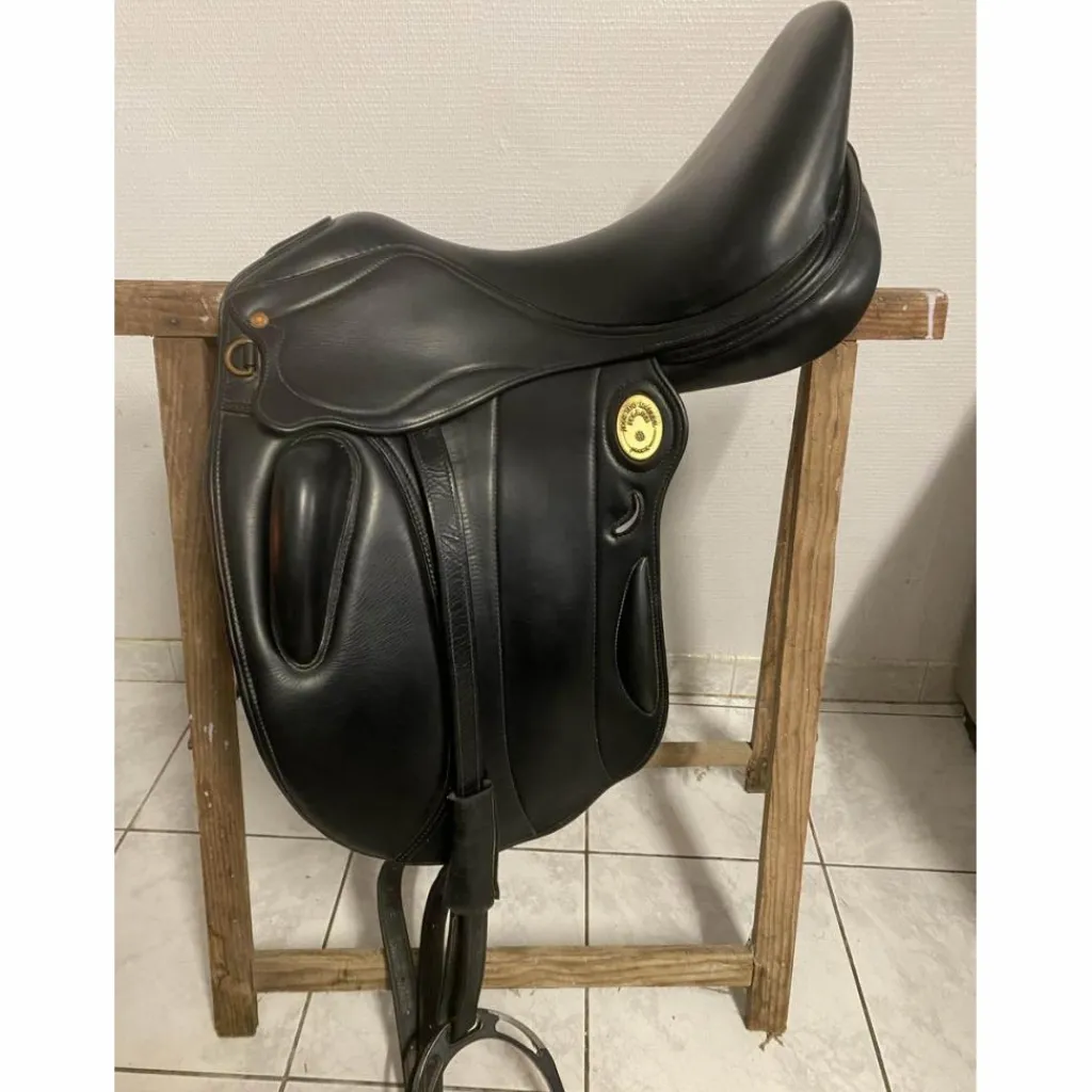 Jean-Luc Maurel Selles De Dressage>Selle de dressage Jean Luc Maurel 18’