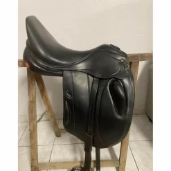 Jean-Luc Maurel Selles De Dressage>Selle de dressage Jean Luc Maurel 18’