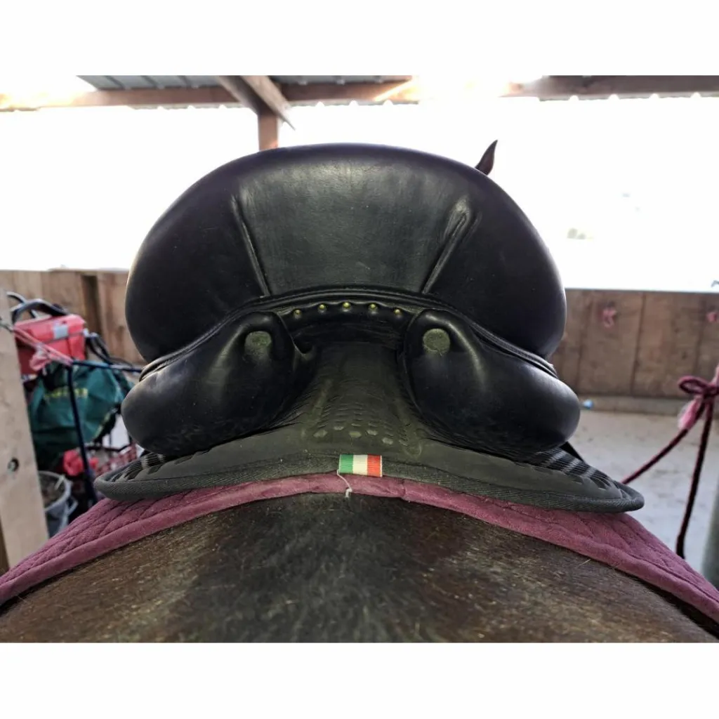 Selle de dressage Makila*Devoucoux Clearance