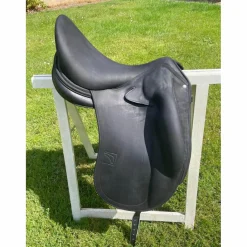 Childeric Selles De Dressage>Selle de dressage neuve DPL livrée fin 2023