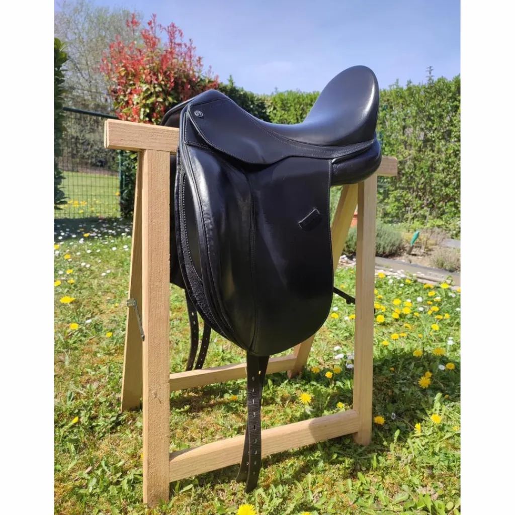Selle de dressage Omega Line 17"*- Marque inconnue - Online