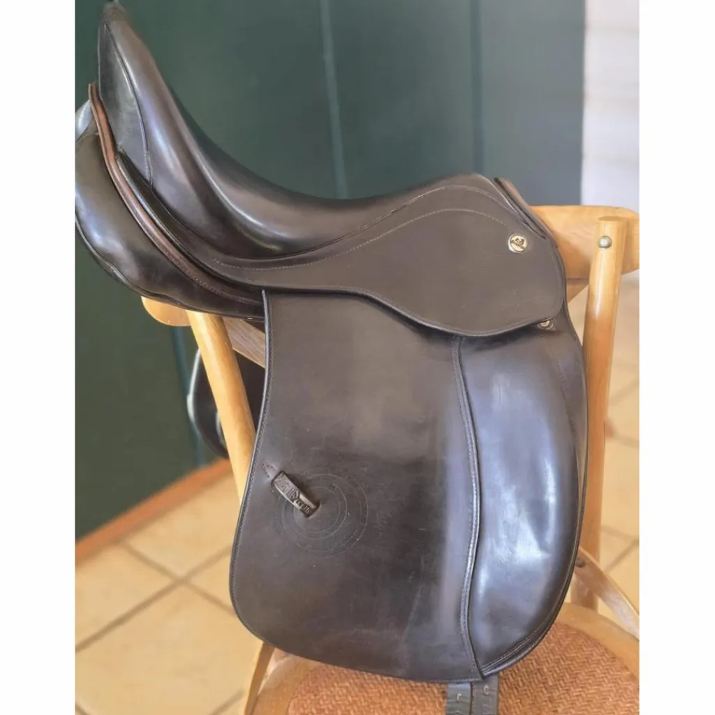 Selle de dressage*Prestige Clearance