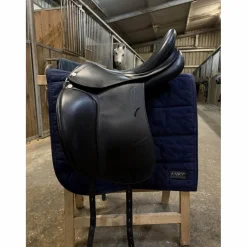 Selle de dressage 17p noire*Prestige Outlet