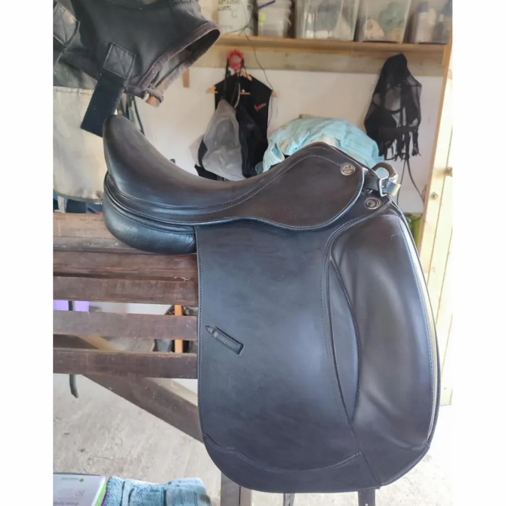 Selle de dressage*Prestige New