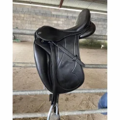 Selle de dressage Éric Thomas*Eric Thomas Outlet