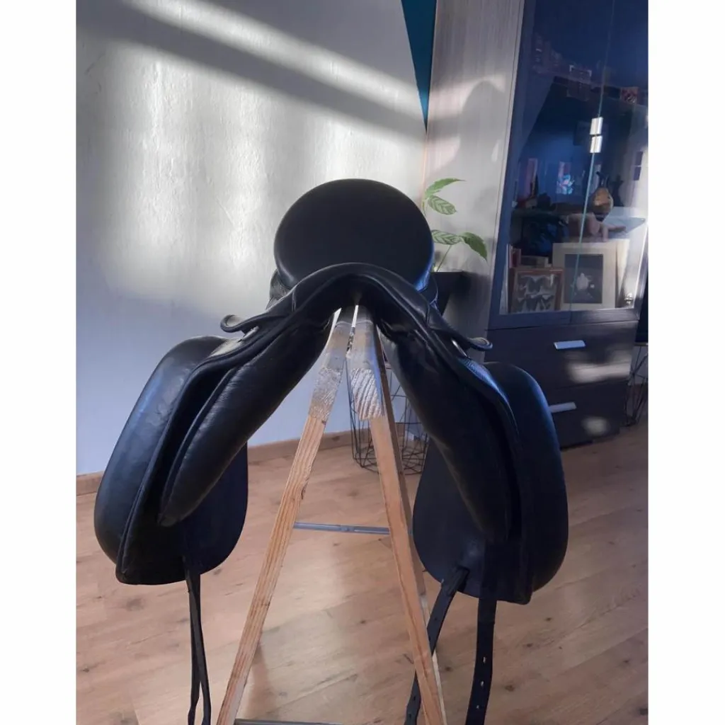 selle de dressage 17.5p*Time Rider Discount