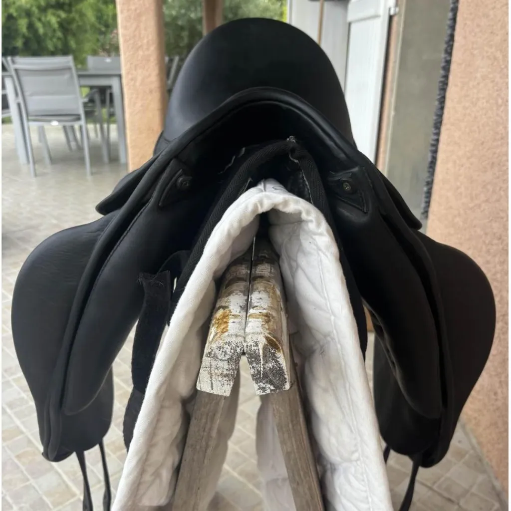 Selle de dressage « Victoria » sellerie baude*- Marque inconnue - Outlet