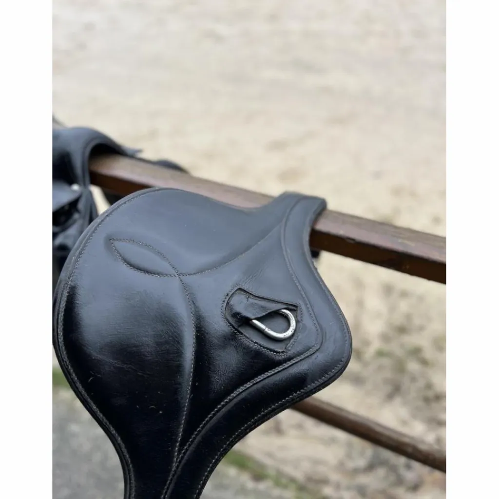 Selle noire*Devoucoux Hot