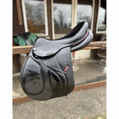 Selle noire*Devoucoux Hot