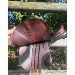 Equiline Selles D'Obstacle><noscript><img width=