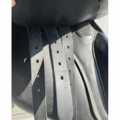 Selle dressage*- Marque inconnue - Discount