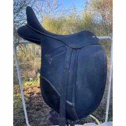 Selle dressage*- Marque inconnue - New