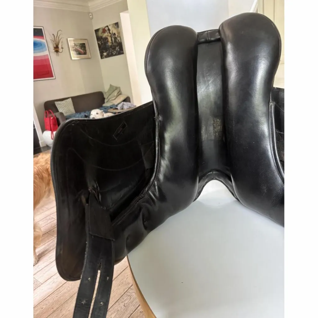 Eric Thomas Selles De Dressage>Selle dressage 17 pouces