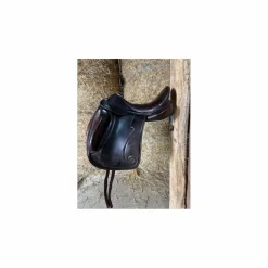 Selle dressage 18 SCB*SCB (Sellerie de la cote basque) Clearance