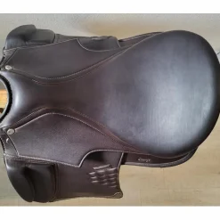 Selle dressage arçon cuir Hidalgo Modèle Chicago 18