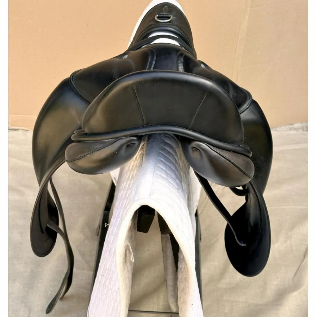 SELLE DRESSAGE 2 DSC 175*Childeric