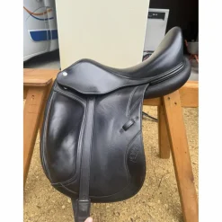 Selle dressage*CWD Clearance