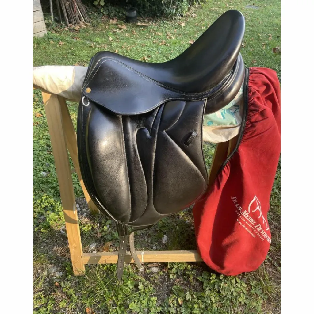 Selle dressage modèle Makila*Devoucoux Best