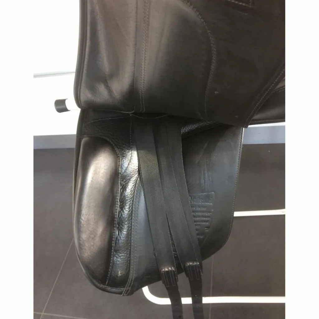 - Marque inconnue - Selles De Dressage>Selle dressage Hennig