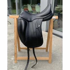 Equipe Selles De Dressage>Selle dressage Équipe Viktoria taille 17,5