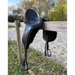 - Marque inconnue - Selles De Dressage>Selle Dressage Schleese