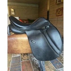 Stubben Selles De Dressage><noscript><img width=