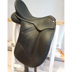 Wintec Selles De Dressage>Selle dressage isabell werth 17"