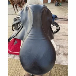 Selle en cuir 17,5 pouces excellent état*Fouganza Outlet