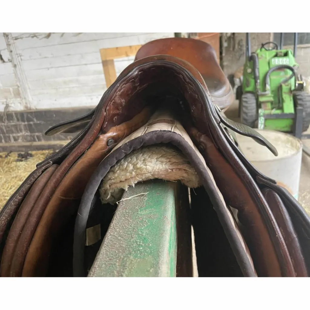 - Marque inconnue - Selles D'Obstacle>selle en cuir brun