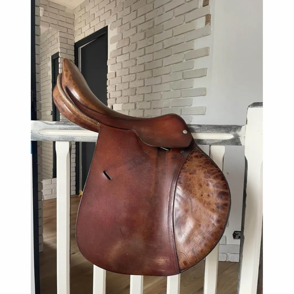 selle en cuir HARAS DU LION D’ANGERS*- Marque inconnue - Best