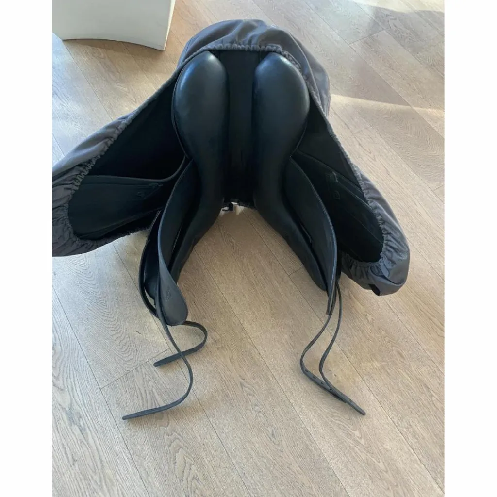 Selle Adelinde taille 17*Erreplus Outlet