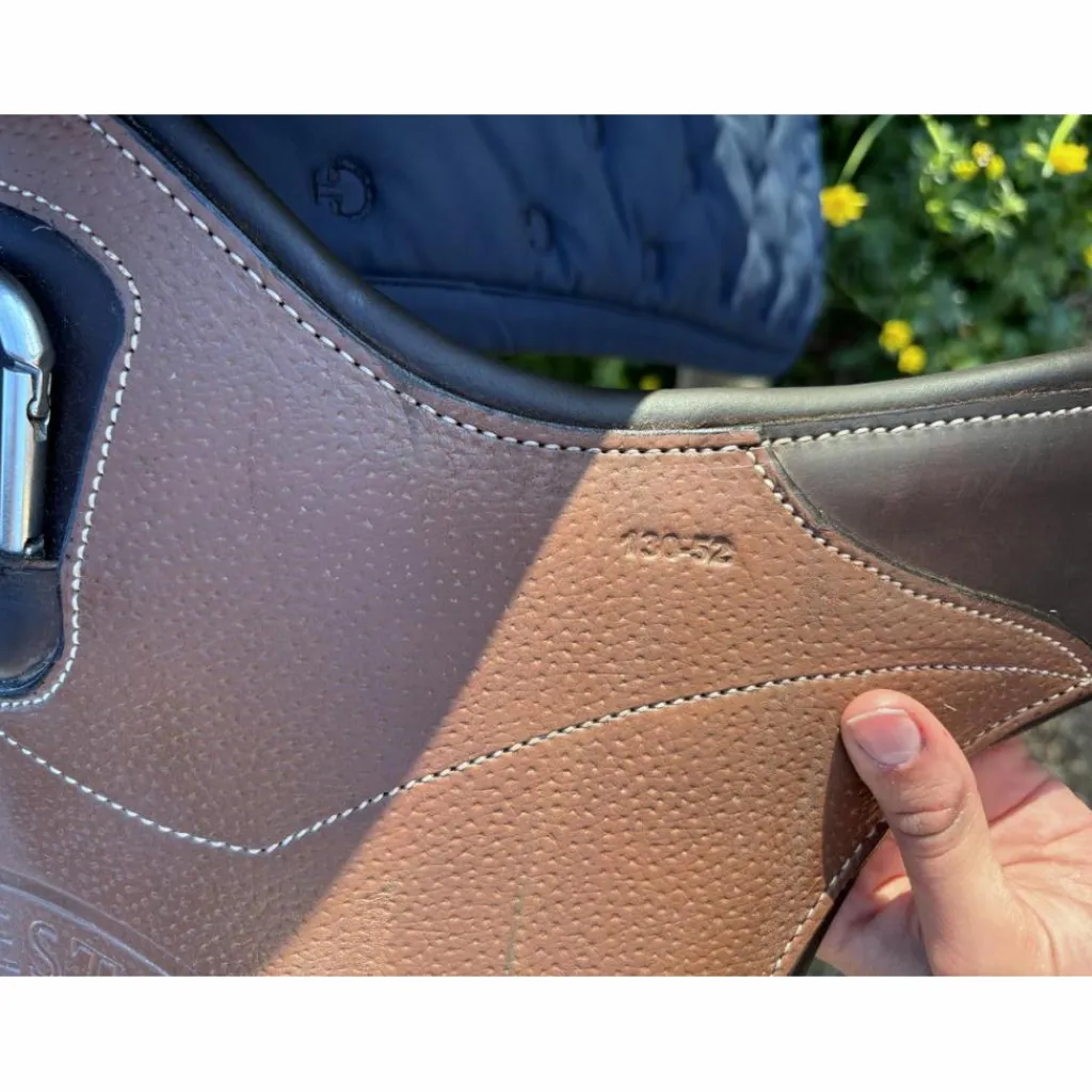 Selle 2024 17,5“ + sangles*Forestier Outlet