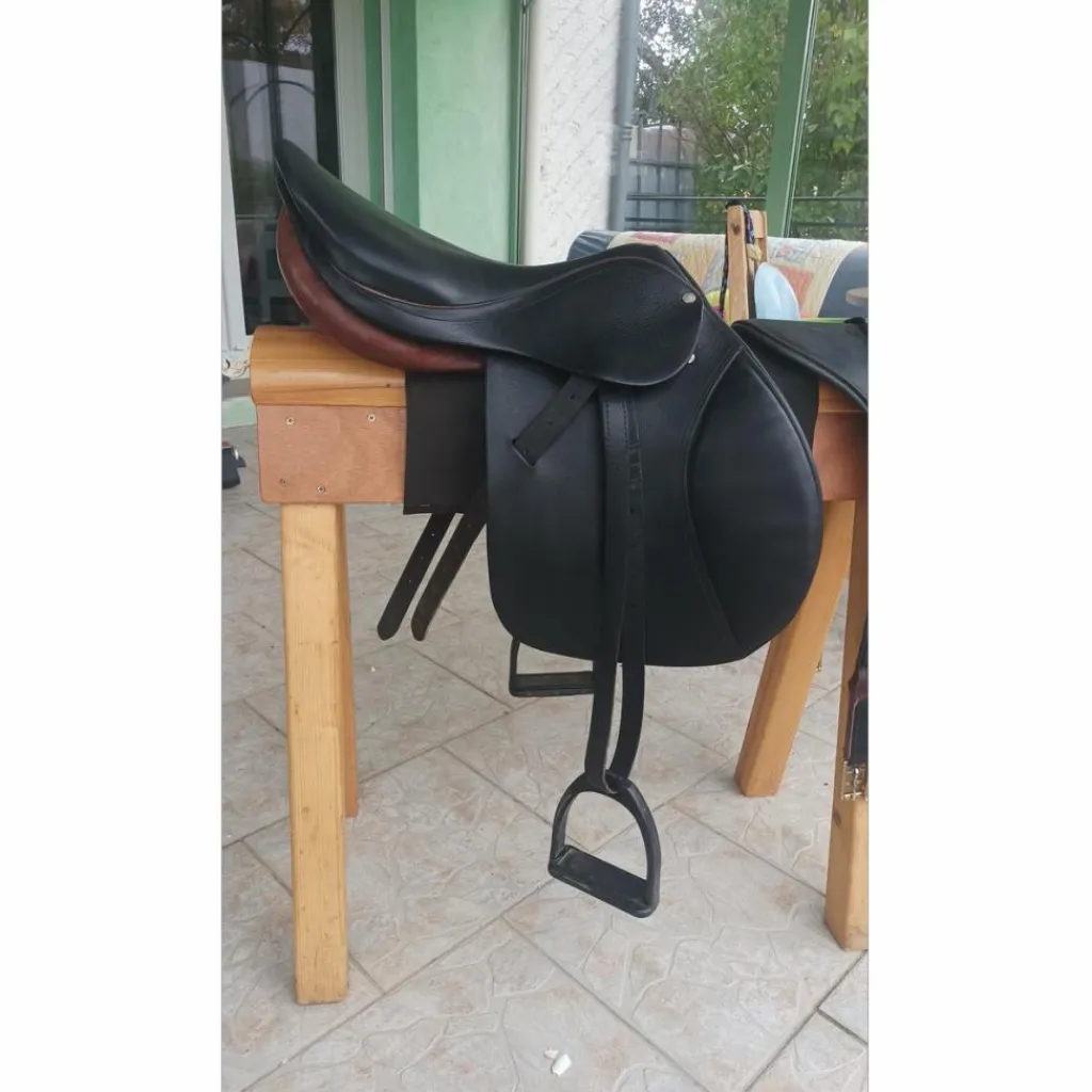 Forestier Selles D'Obstacle>Selle pierre Durand 16,5