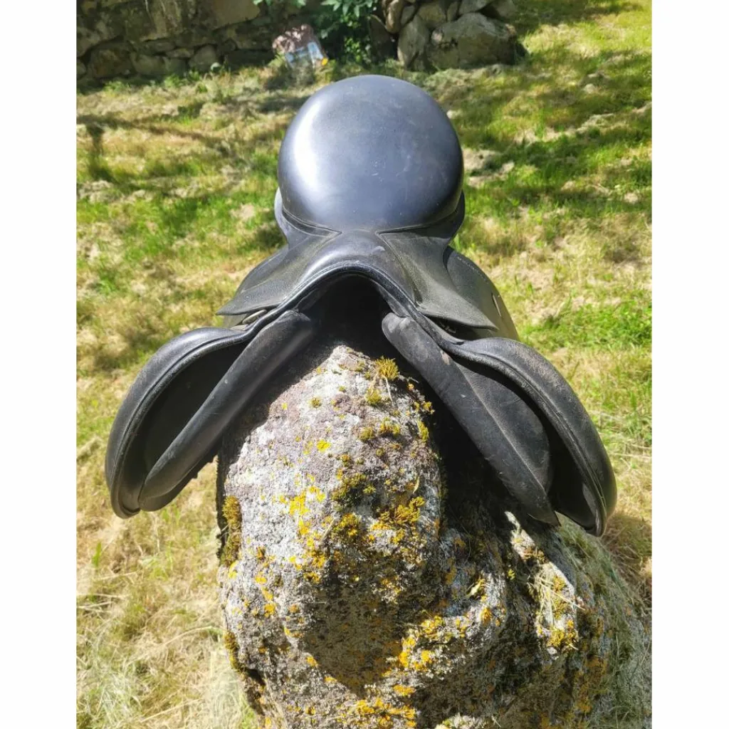 Fouganza Selles Mixtes>selle noire 17 pouce 1/2