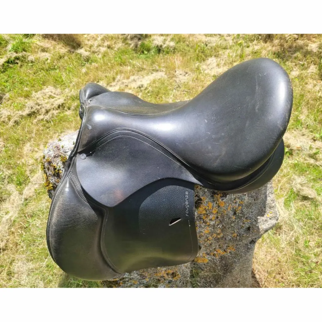 Fouganza Selles Mixtes>selle noire 17 pouce 1/2