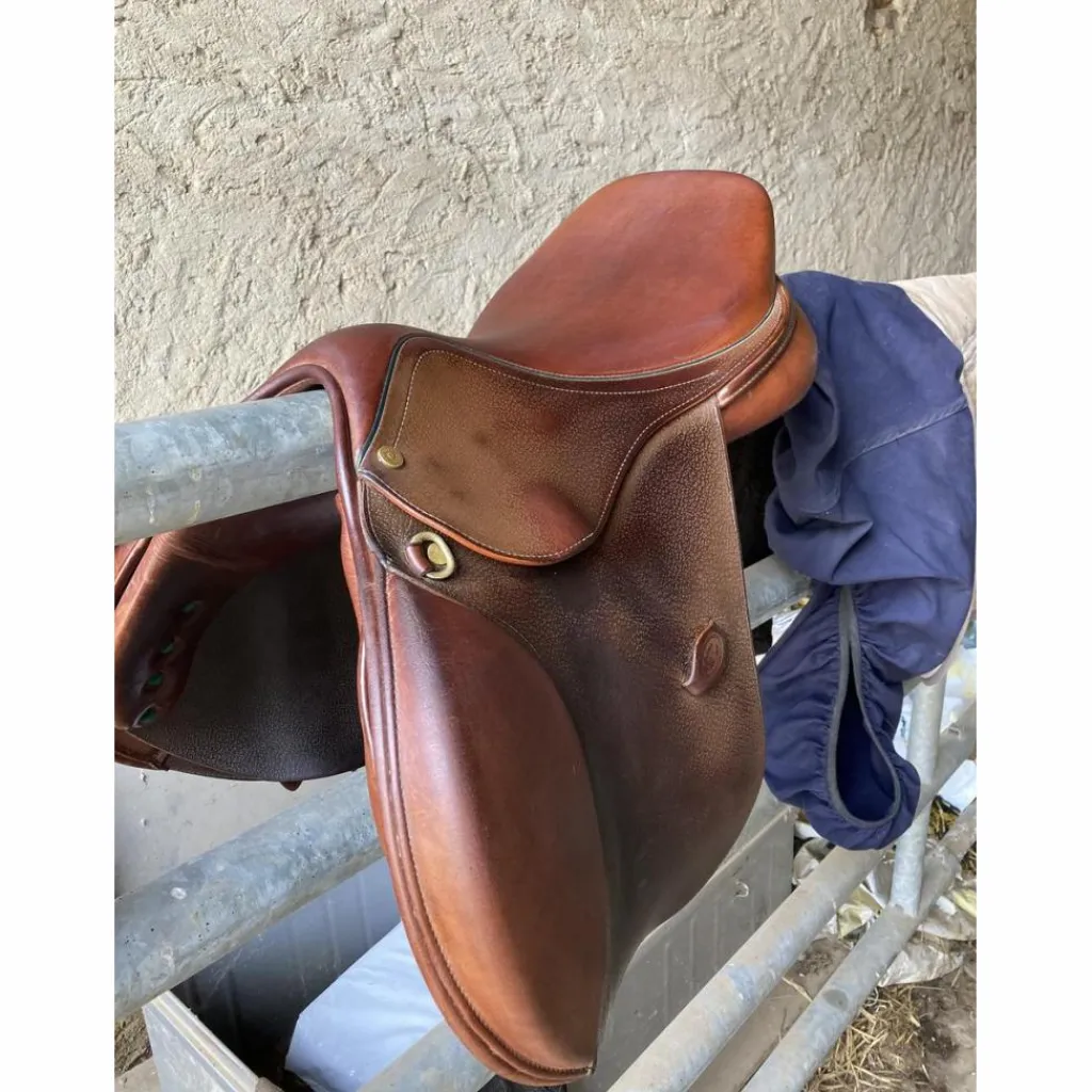 Selle 17"*Fouilloux Sale