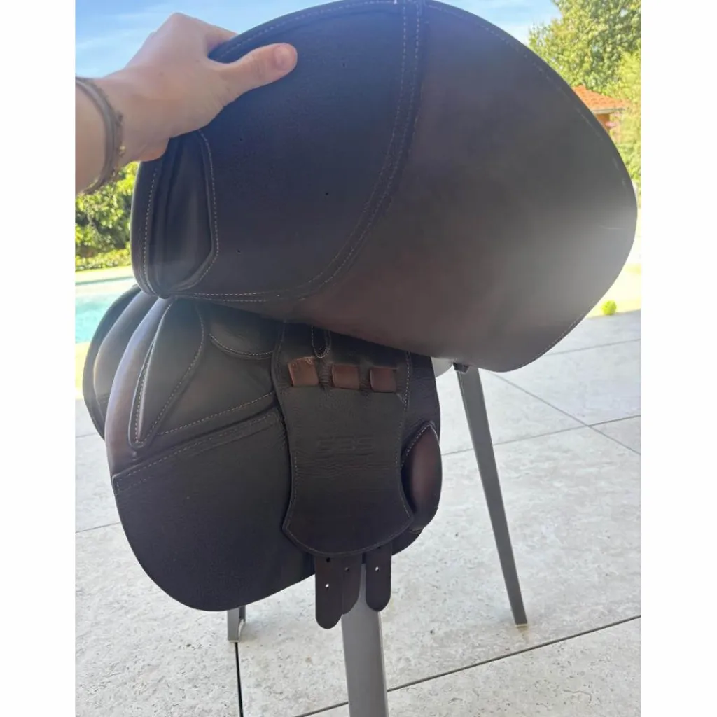 GBS Selles Mixtes>Selle mixte 17- Très bon état