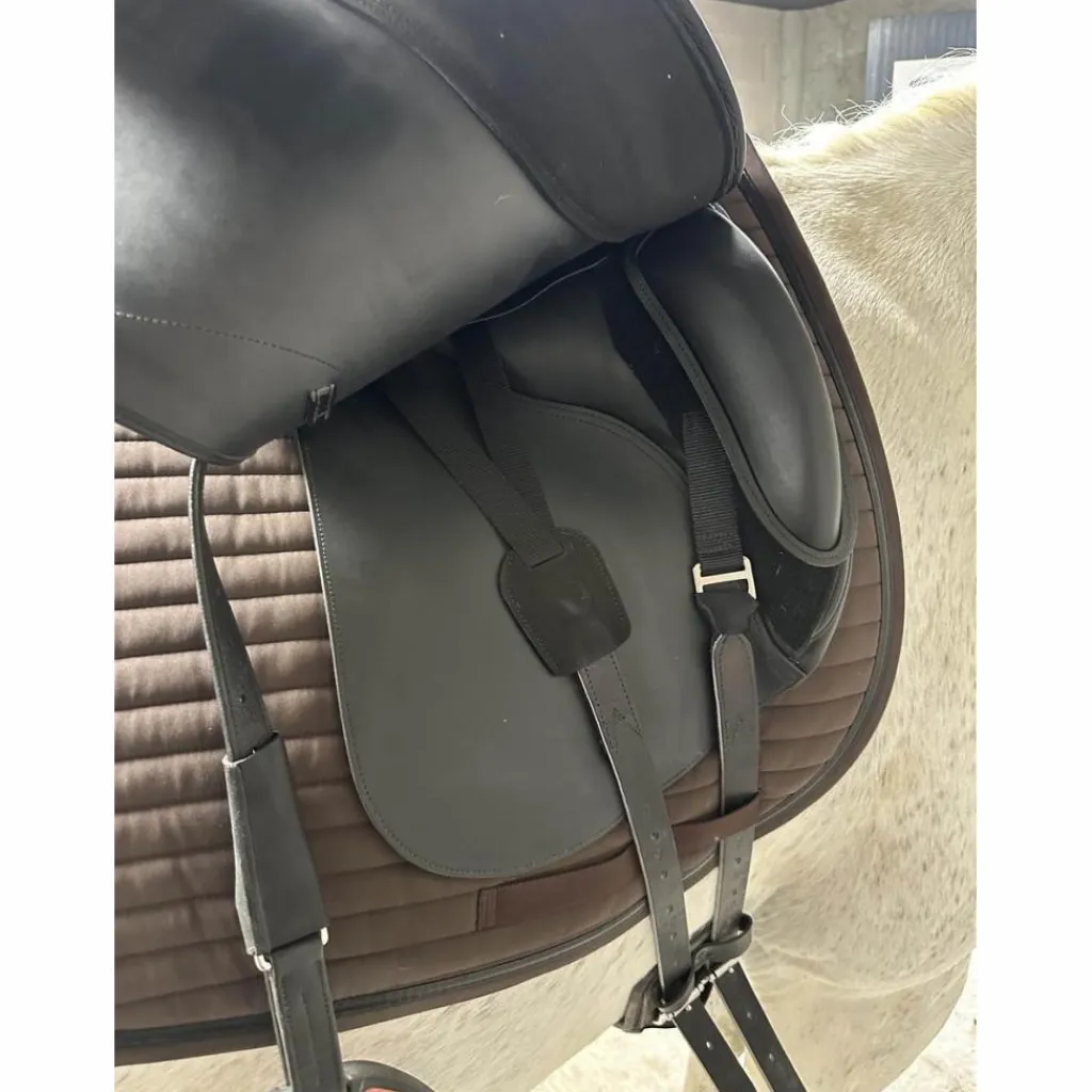 Selle*Ikonic Online