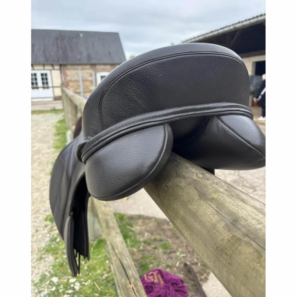 SELLE KENT AND MASTERS UNIVERSAL GP HAUT GARROT S-SERIES*Kent & Masters