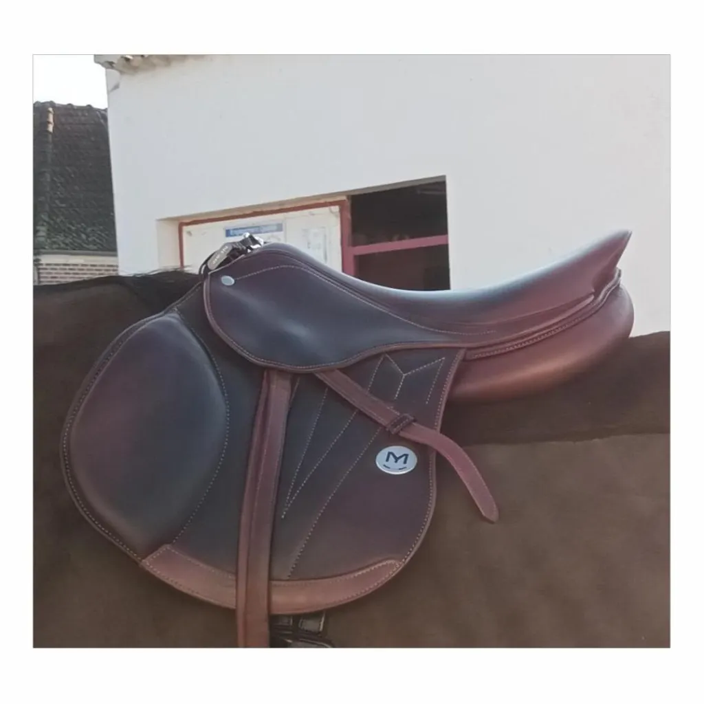 Meyer Selles D'Obstacle>Selle 17' 2023