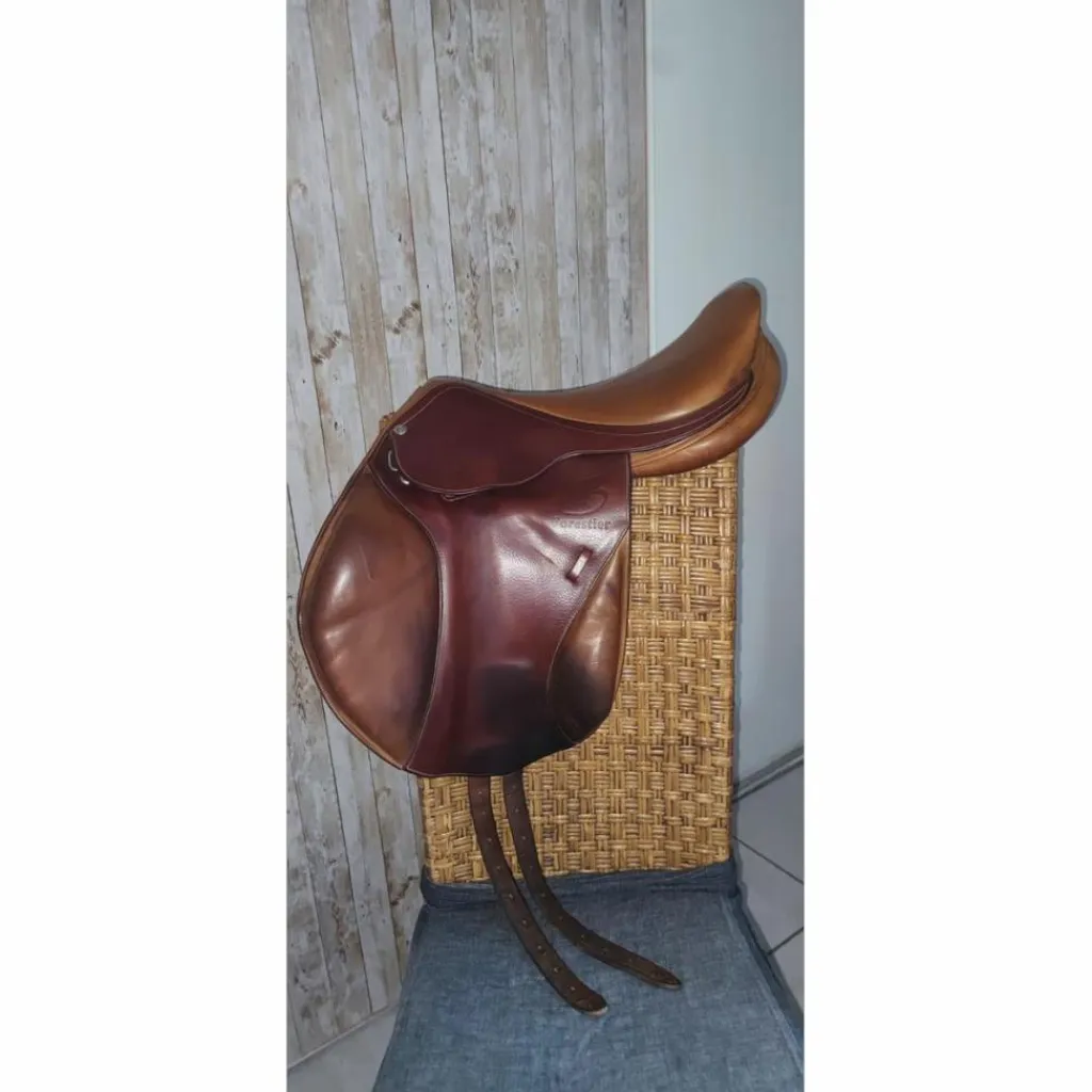 Selle monoquatier 17' Boeckelo*Forestier Clearance