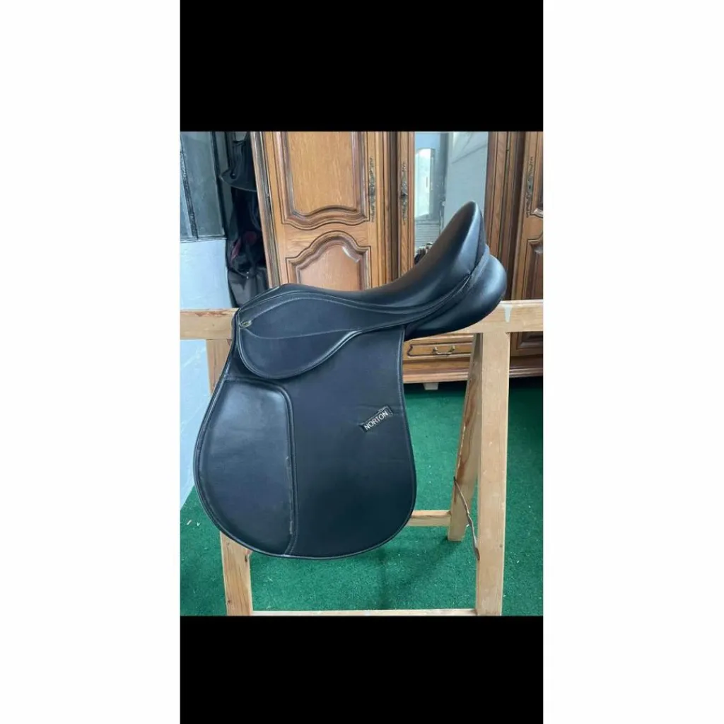 Selle*Norton