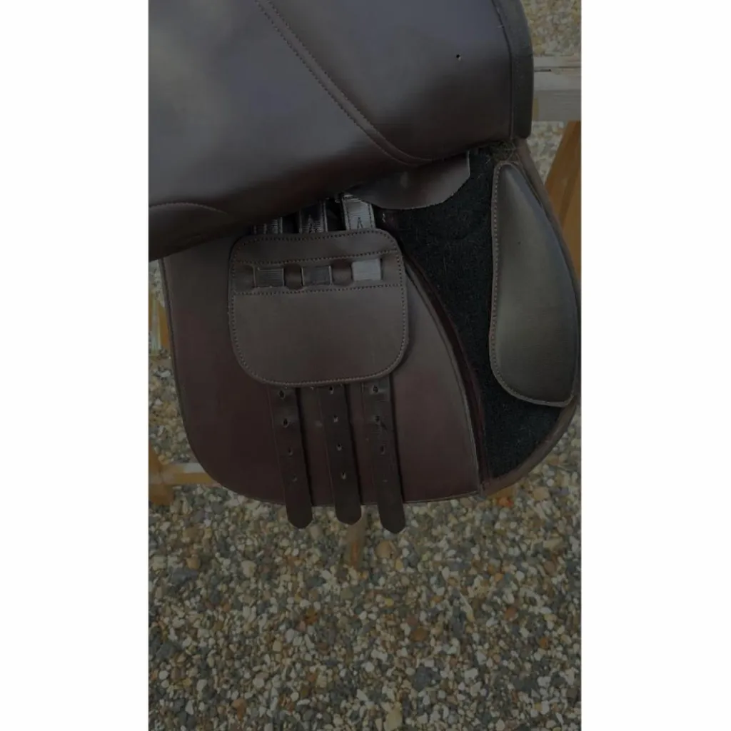Norton Selles Mixtes>Selle 17"