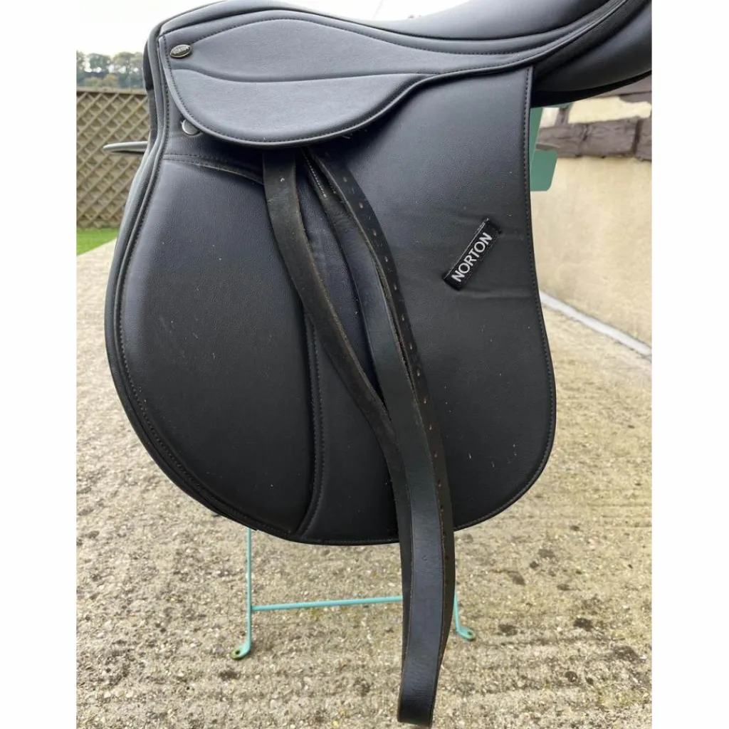 Norton Selles Mixtes>selle noir 15’´