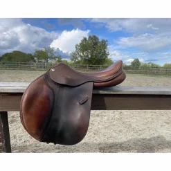 Pessoa Selles Mixtes>selle
