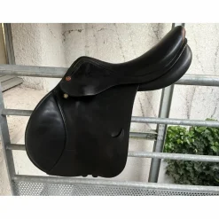 Prestige Selles Mixtes>Selle Italia Mixte CSO 17 pouces