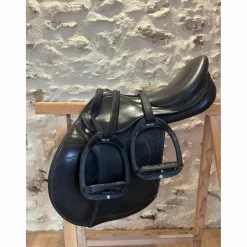 Prestige Selles Mixtes>Selle Versailles 17' équipée