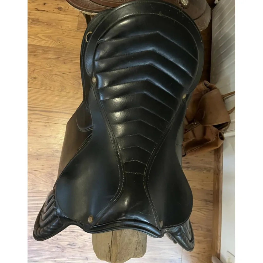 - Marque inconnue - Selles De Randonnée>Selle randonnée cheval